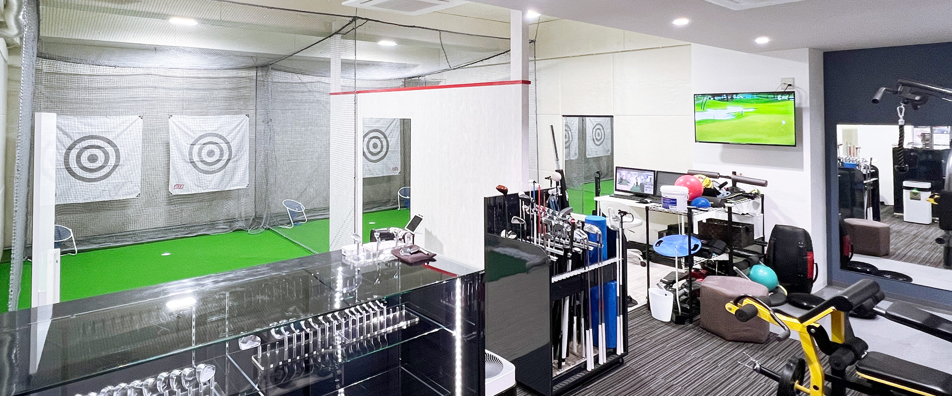 TSPGAツアープレーヤー竹山泰典が教える インドアゴルフスタジオ